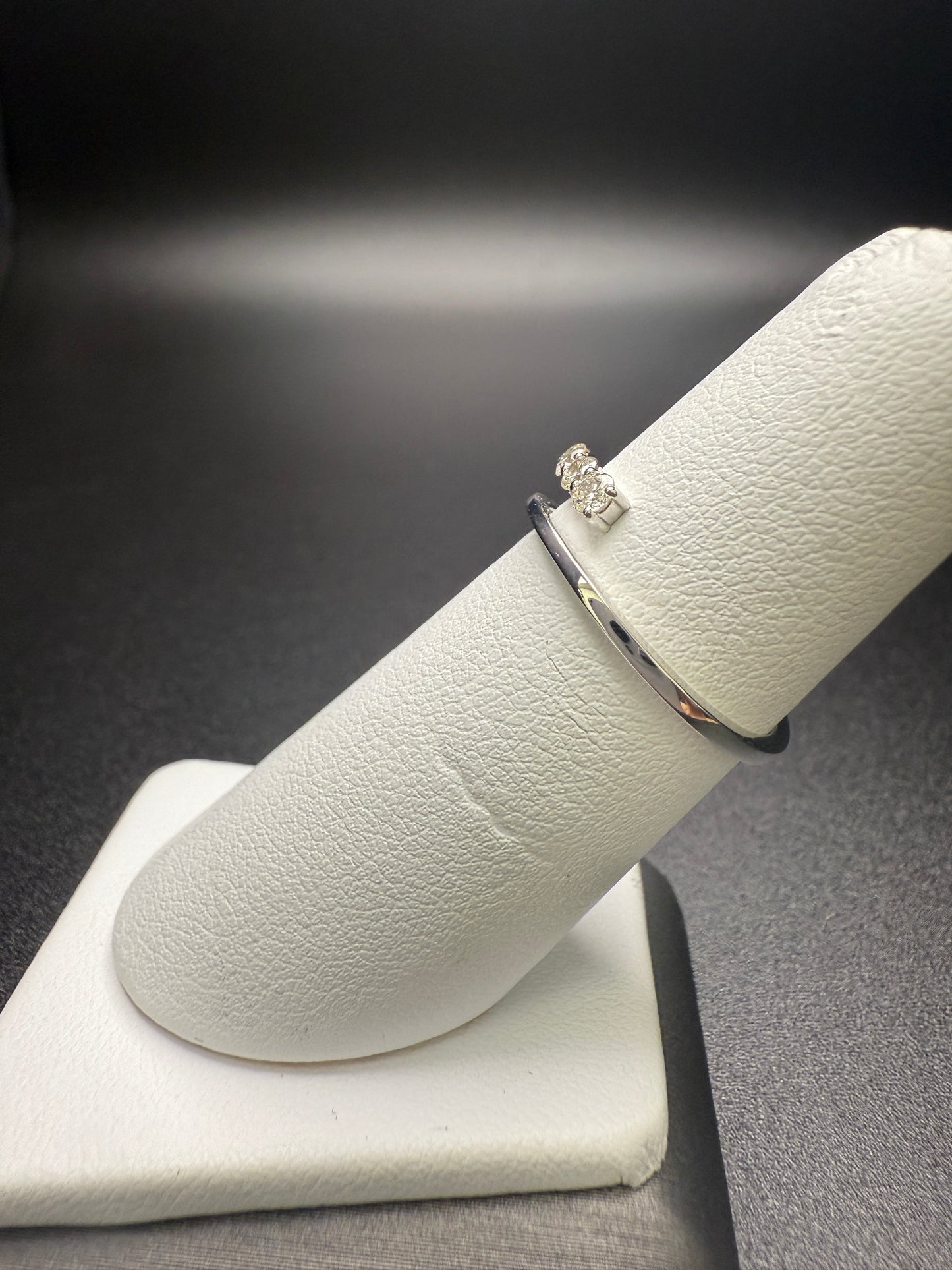 6 Stone Diamond Ring