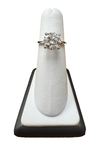 14kw Round 3.03Ct Lab Grown Solitaire Ring