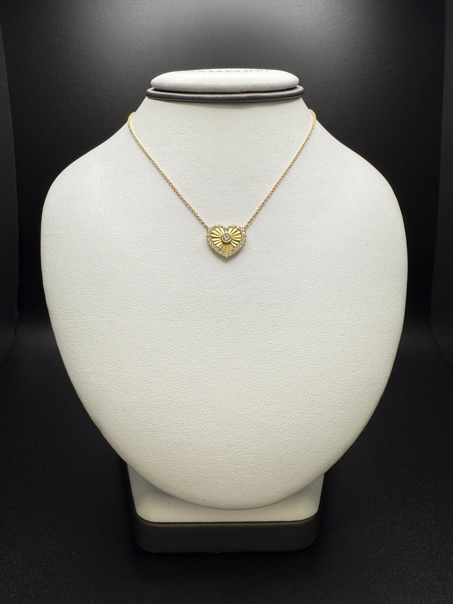 14k Heart Necklace W/Natural Diamonds