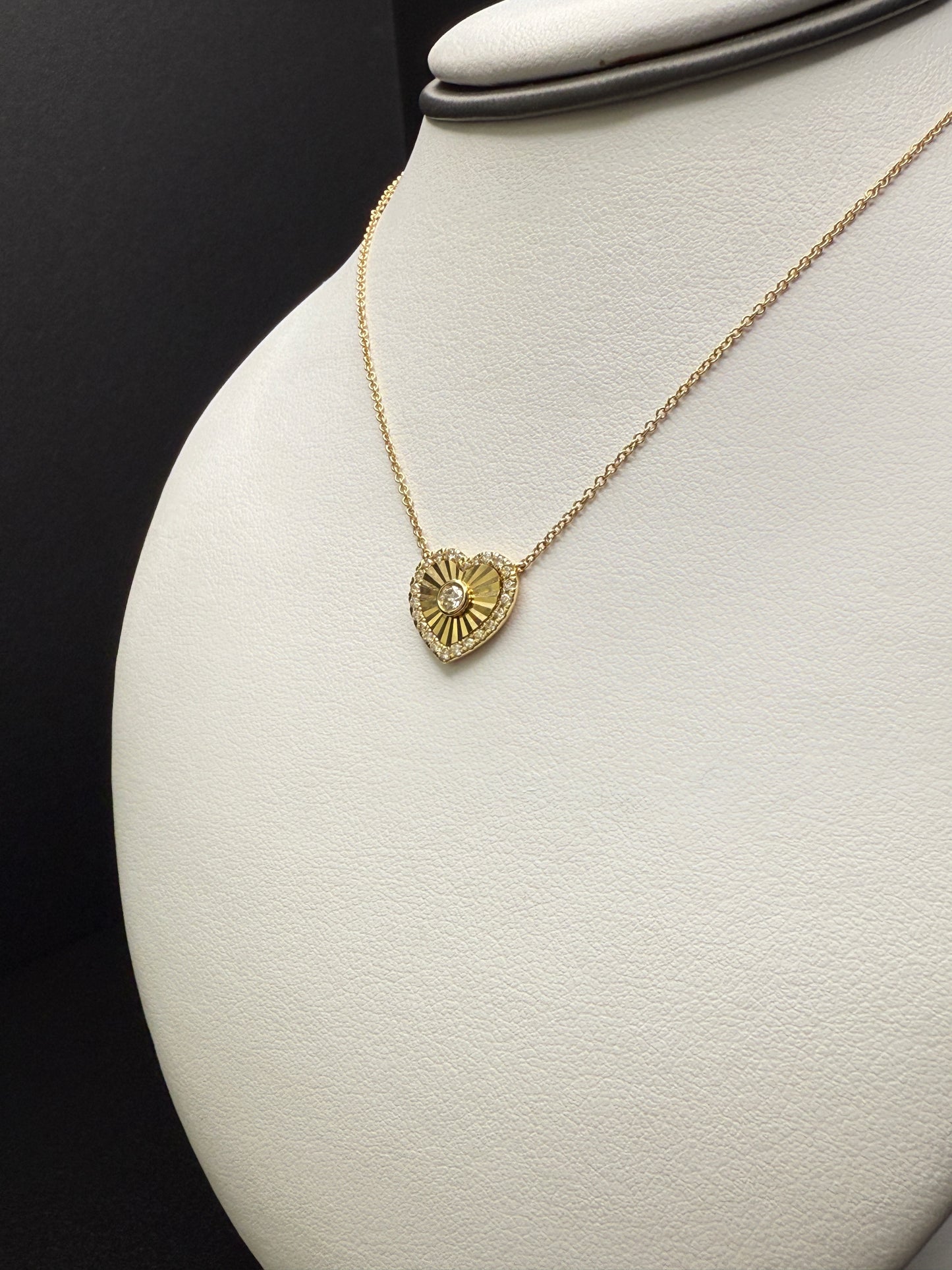 14k Heart Necklace W/Natural Diamonds