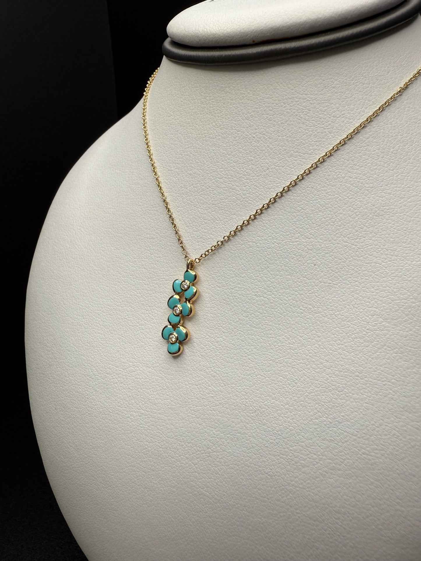 Turquoise Flower Necklace W/ Natural Diamonds￼