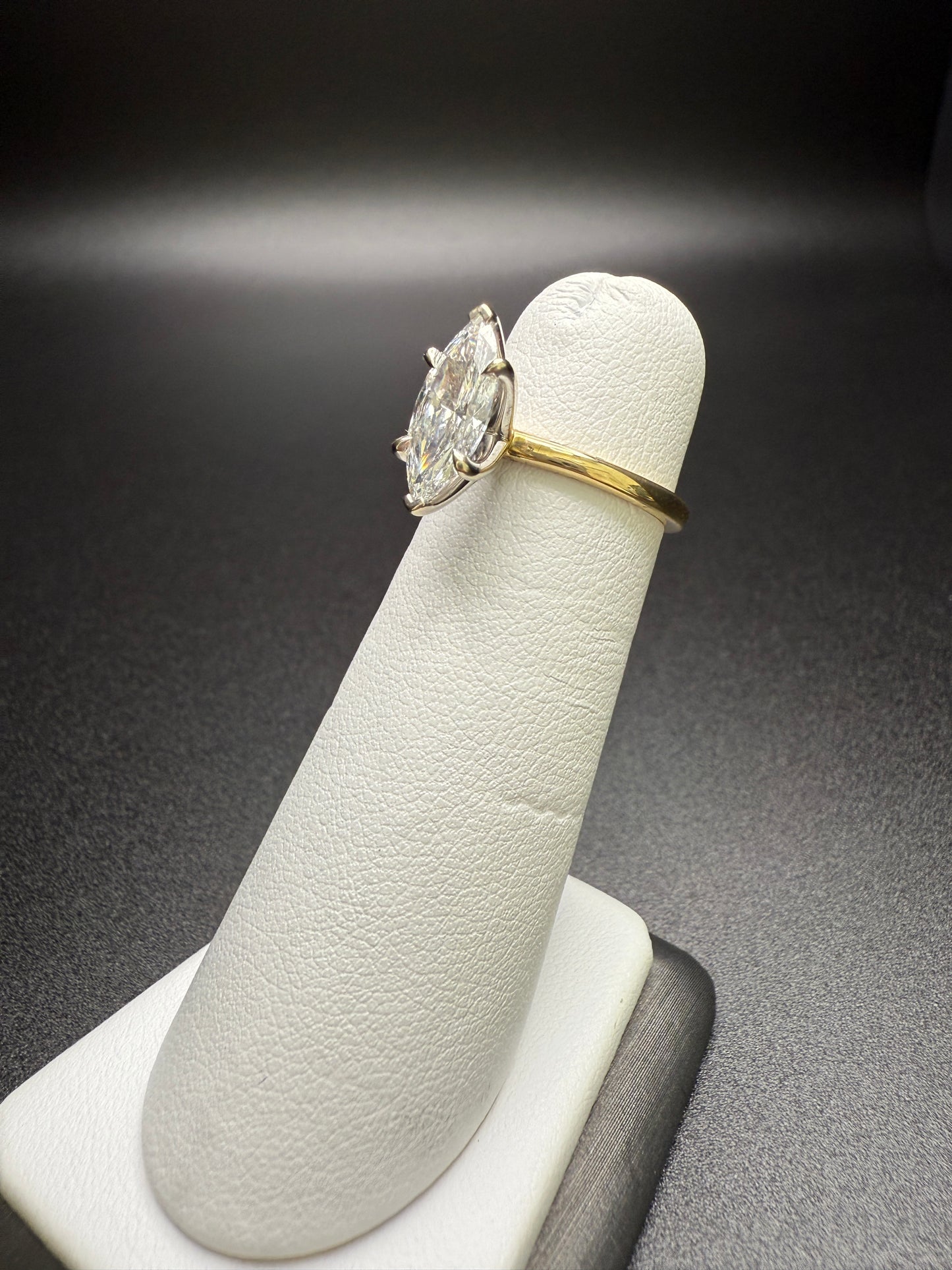 Marquise Cut Solitaire ￼