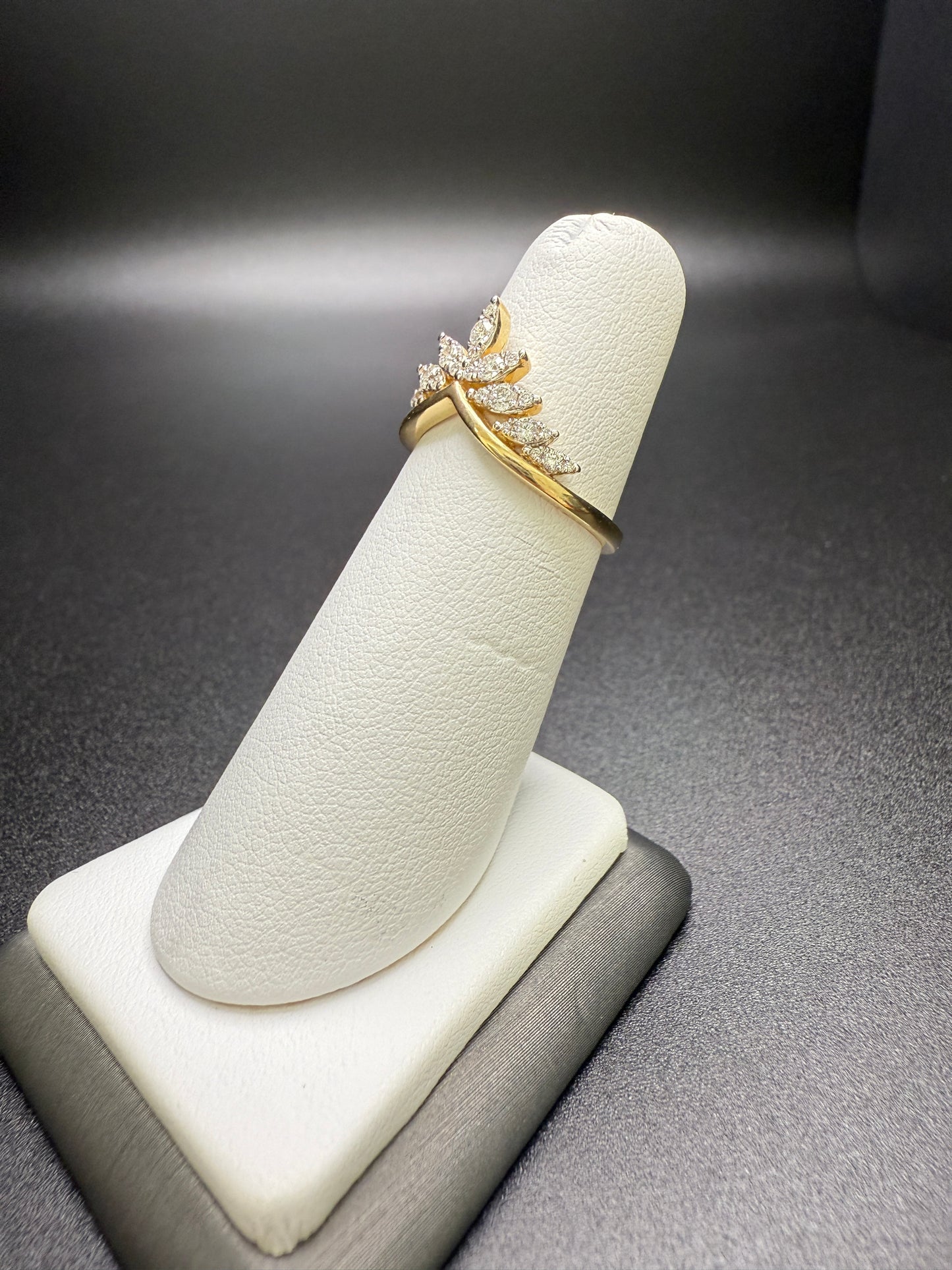 Tiara Design Diamond Band