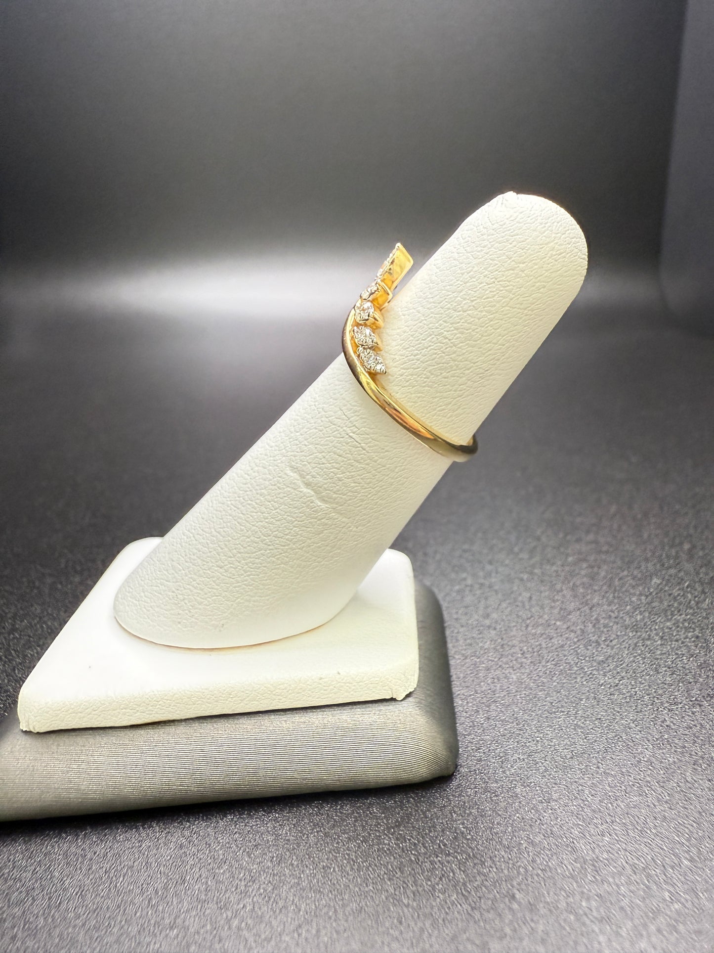 Tiara Design Diamond Band