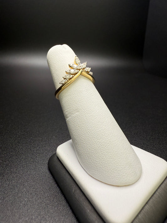 Tiara Design Diamond Band