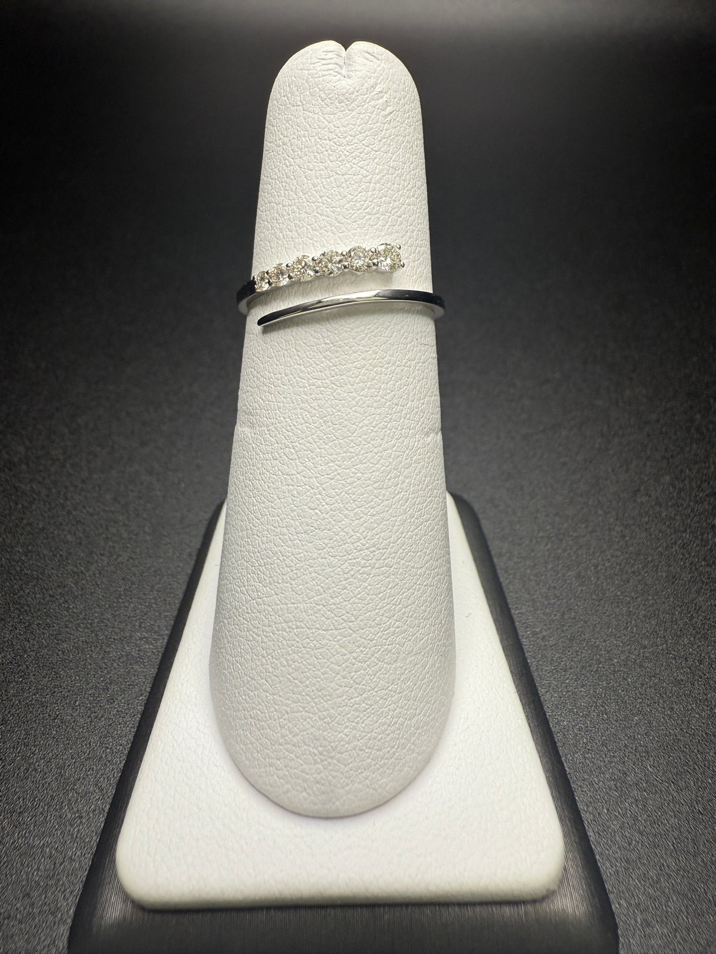 6 Stone Diamond Ring