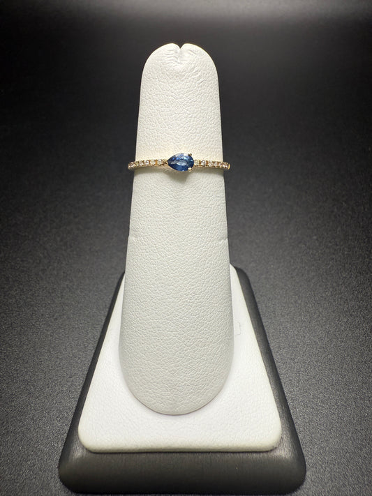 Pear Shaped Sapphire Band