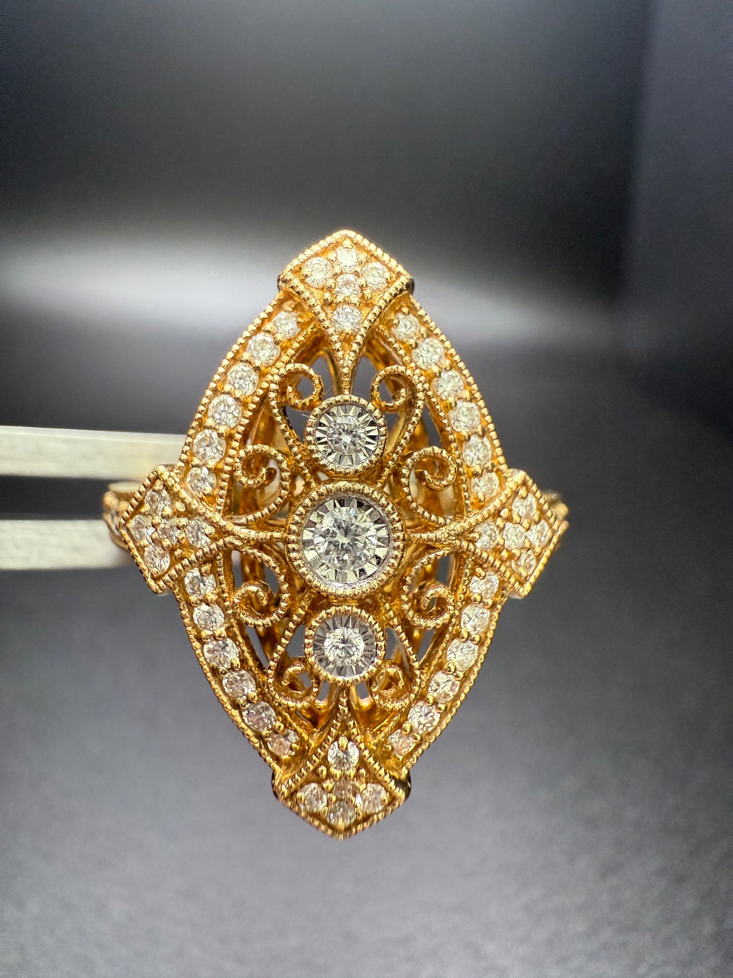 Royal Diamond Ring