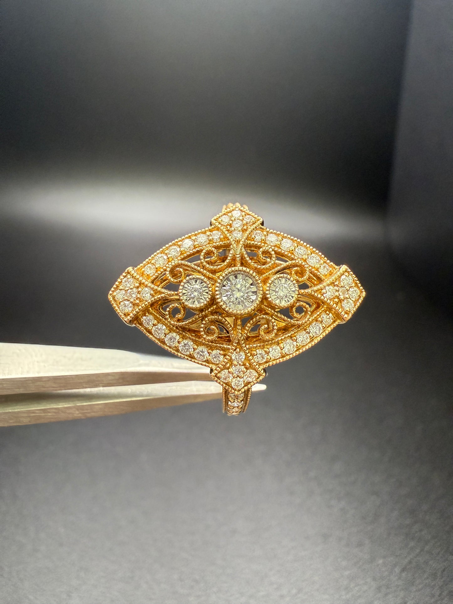 Royal Diamond Ring