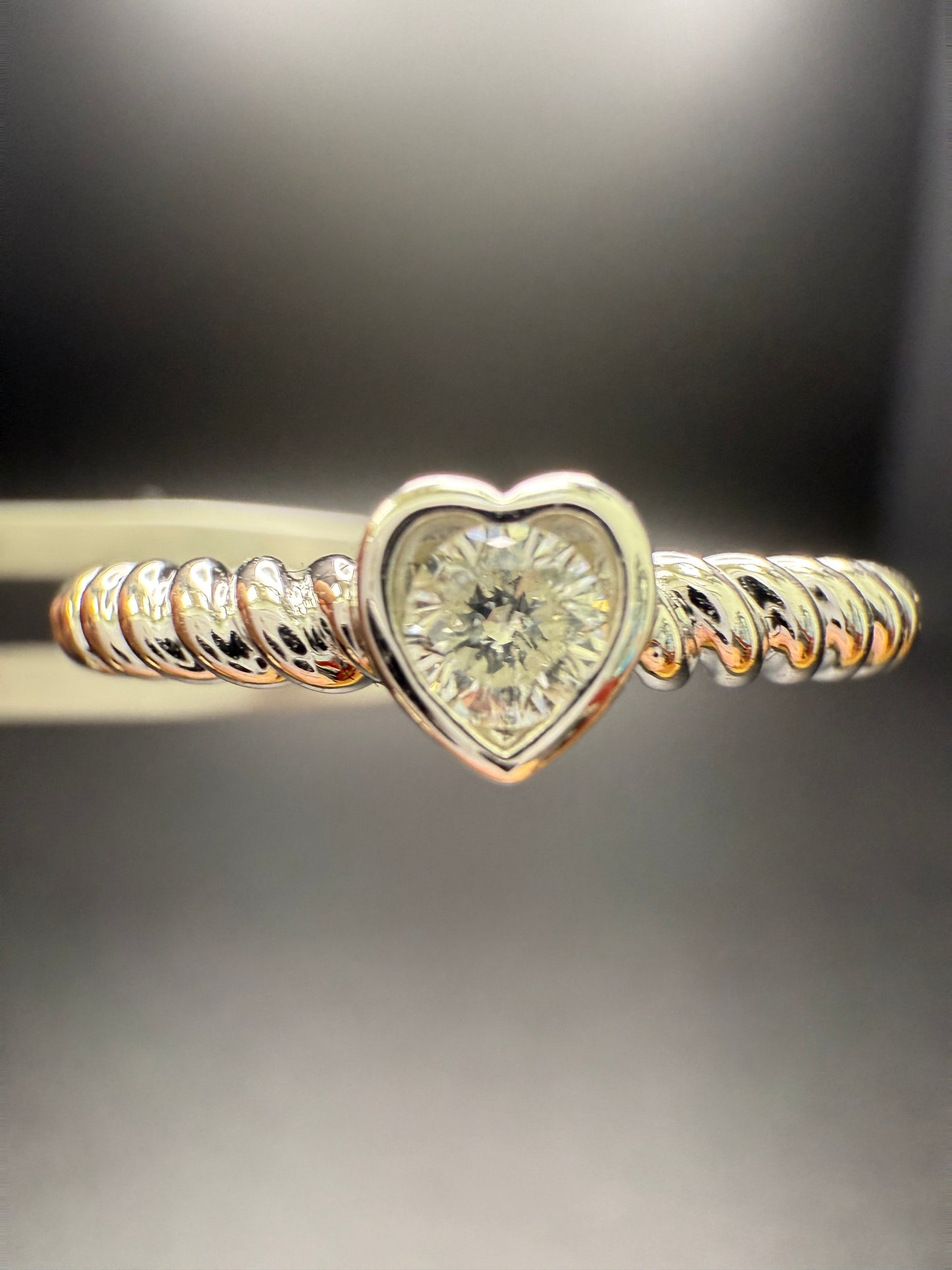 Heart Ring W/ Round Natural Diamond